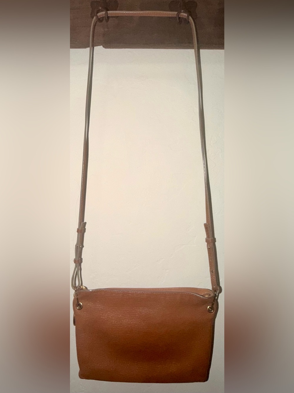 Jimmy Choo Rubie Gold Ring Camel Pebbled Leather Crossbody Bag Purse w/Auth Card - Picture 4 of 16